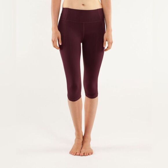 🔶Lululemon Burgundy Bordeaux Drama Crop Sz 2 - Picture 1 of 5